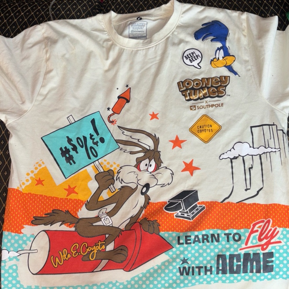 Looney Tunes South Pole large shirt